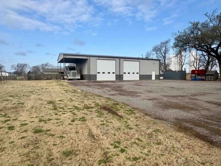 2023---40'x60'-steel-built-shop---carrier-ok-image-3