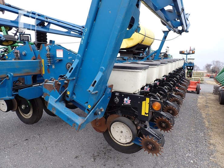 kinze-3800-image-17