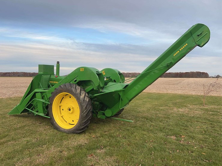 john-deere-227-image-3