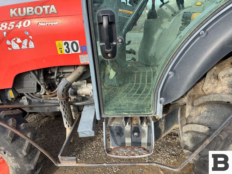 2016-kubota-m8540hd-image-12