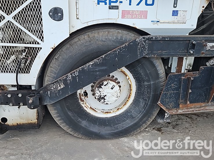 2012-roadtec-rp170-image-14