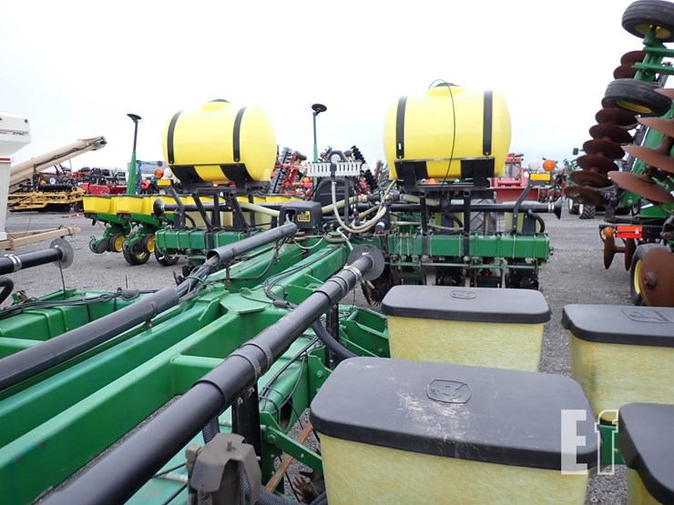 john-deere-7200-image-6