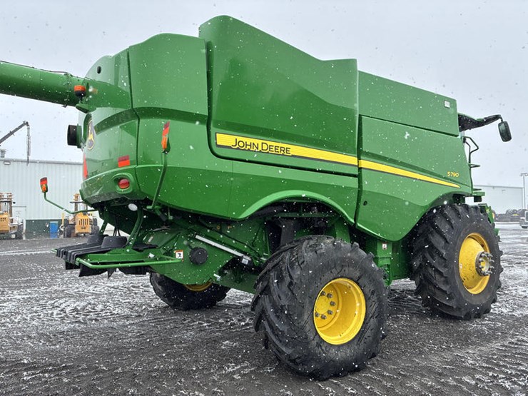 2018-john-deere-s790-image-8