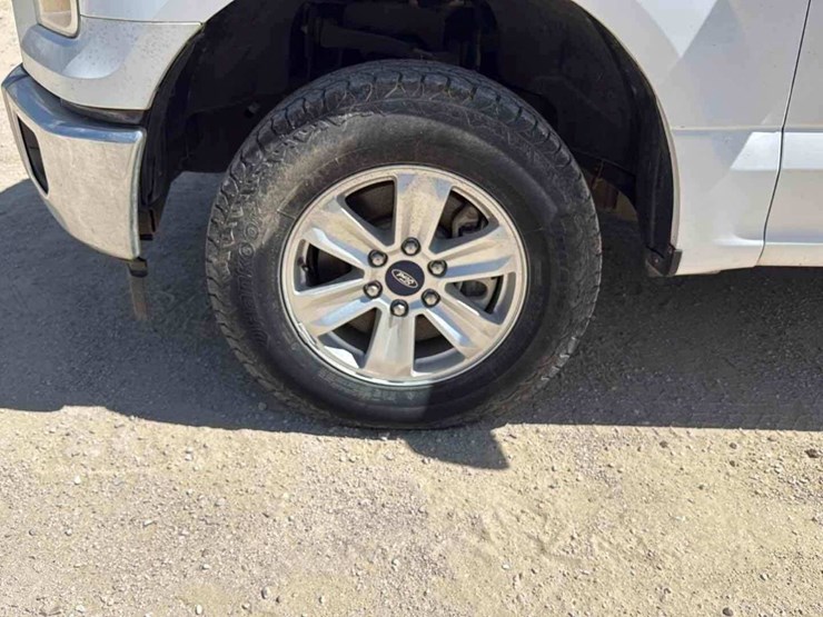 2017-ford-f150-image-8