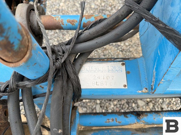 blueline-mfg.-16'-bin-trailer-image-14