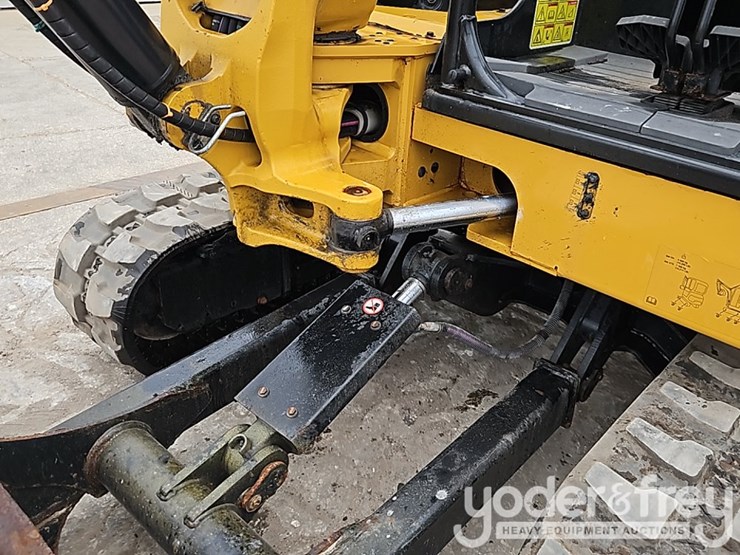 2023-caterpillar-306-image-23