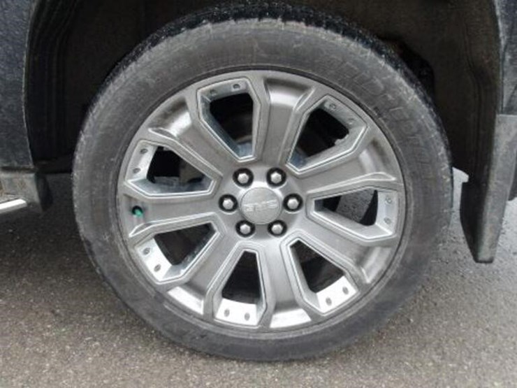 2016-gmc-yukon-denali-image-104