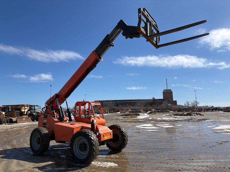 2016-sky-trak-6036-image-4