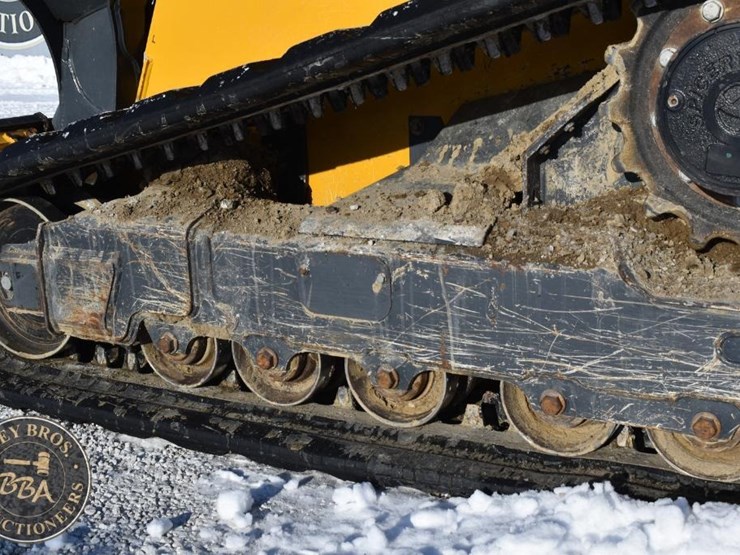 2023-deere-333g-image-30