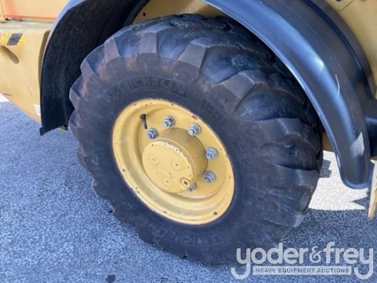 2016-caterpillar-907m-image-18