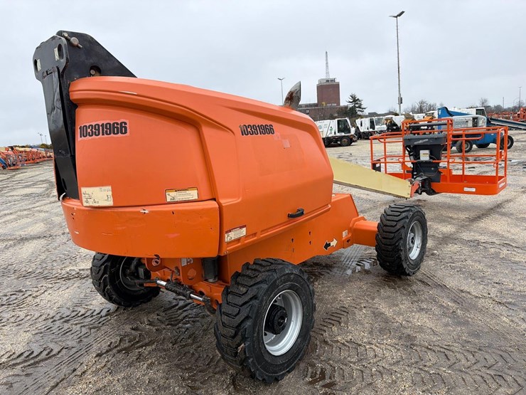 jlg-400s-image-6