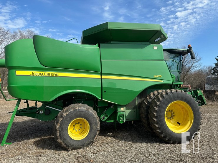 john-deere-s670-image-8