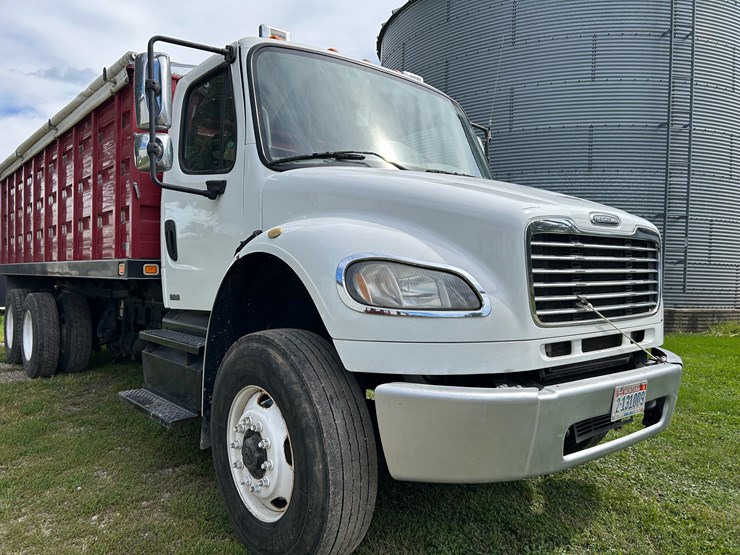 2012-freightliner-/-knapheide-20’-bed-image-16