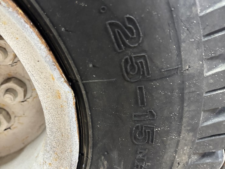 #2306-•-clark-c500-forklift-image-54