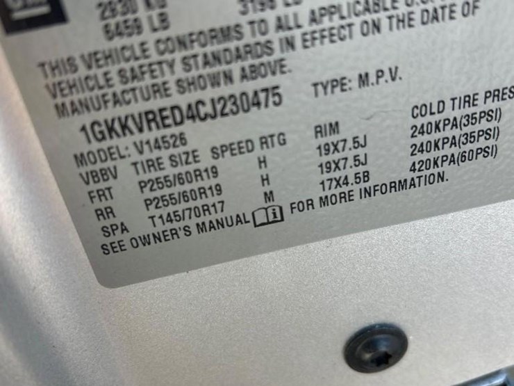 2012-gmc-acadia-slt-image-35