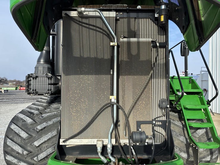 2015-john-deere-9470rt-image-52