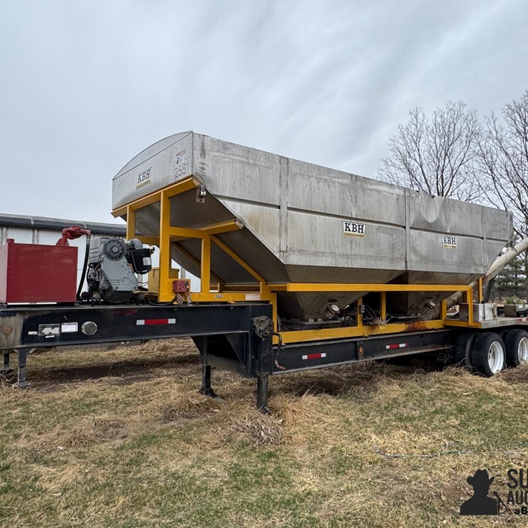 2012 KBH T/A Drop Deck Fertilizer Tender Trailer