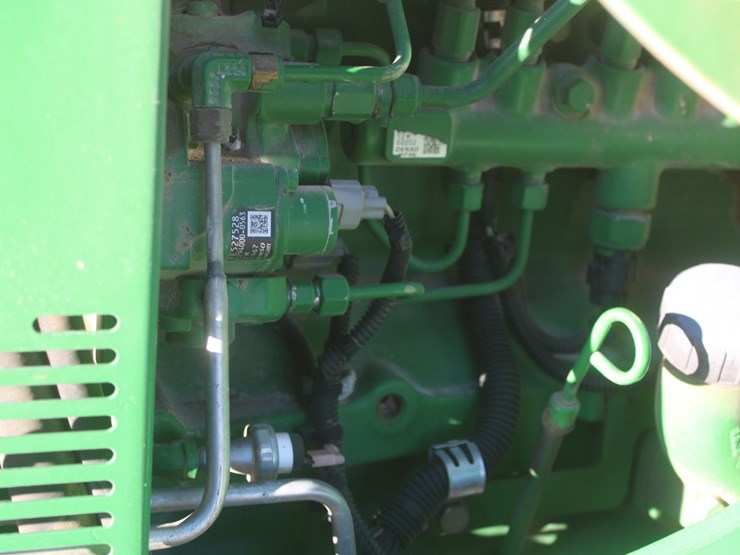 2011-john-deere-6115d-image-72