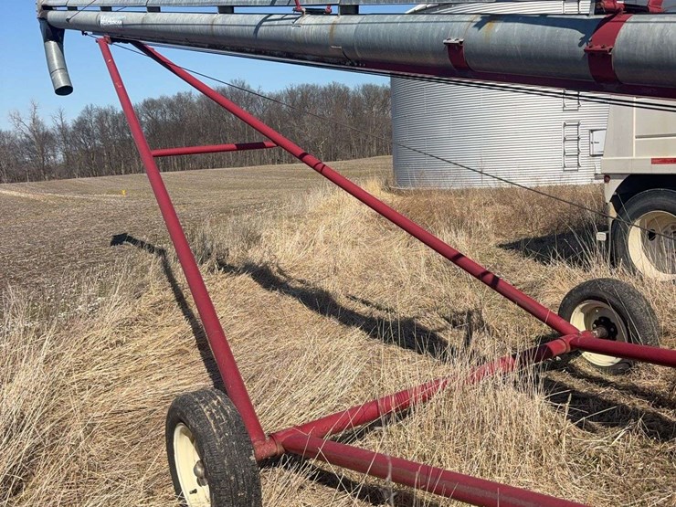 hutchinson-10x61-image-7