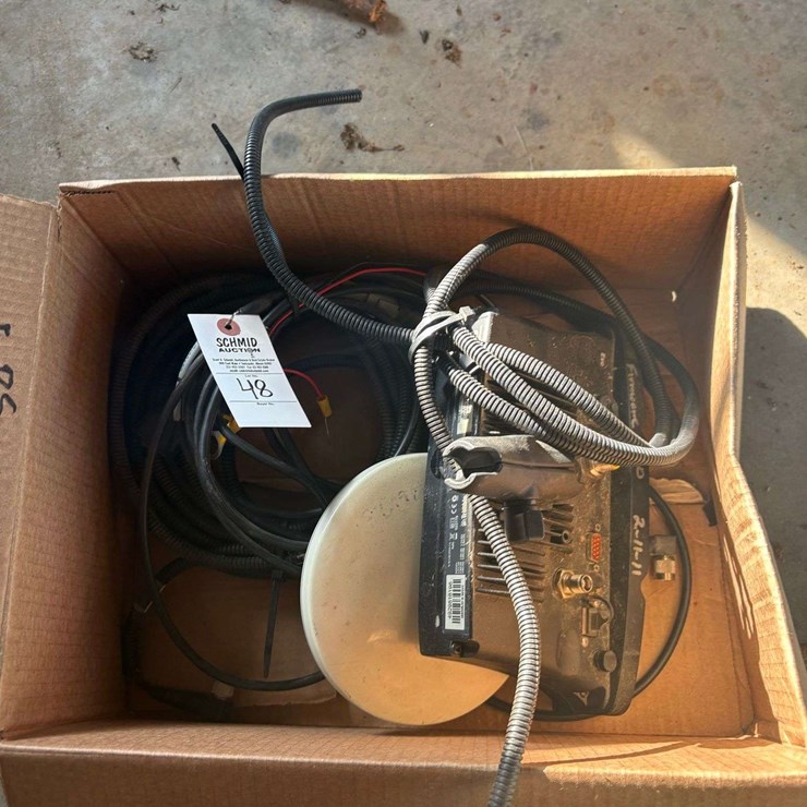 Trimble Light Bar System, E-Z Guide 500, no gps just used as a light bar