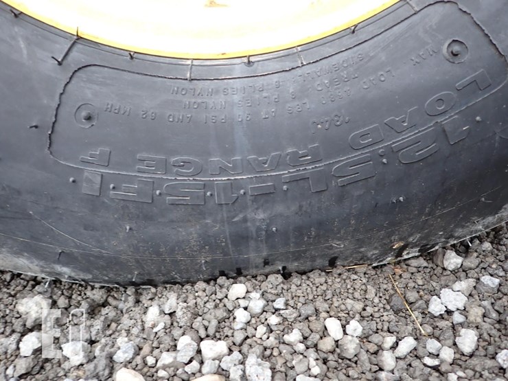 2015-john-deere-2625-image-14