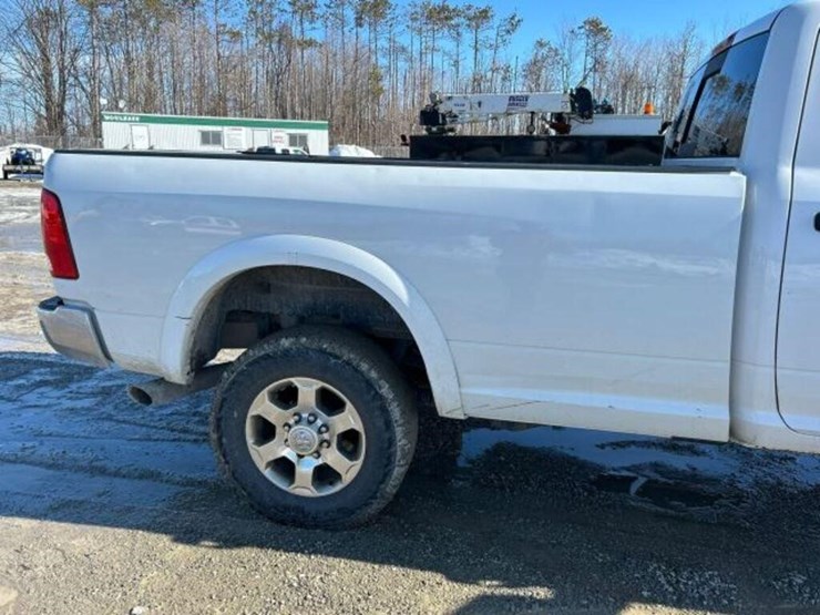 2018-dodge-2500-image-50