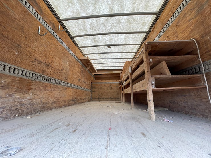 2014-ford-f550-xl-image-26