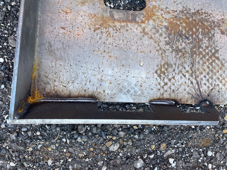 #3048-•-skid-steer-frame-image-3