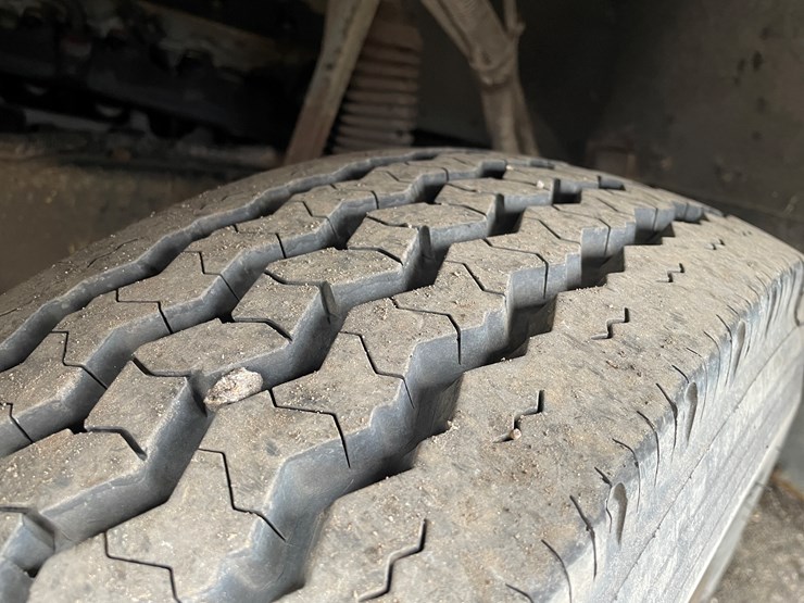 #2026-•-1999-ford-fleetwood-bounder-32h-rv-(has-wi-title)-image-10