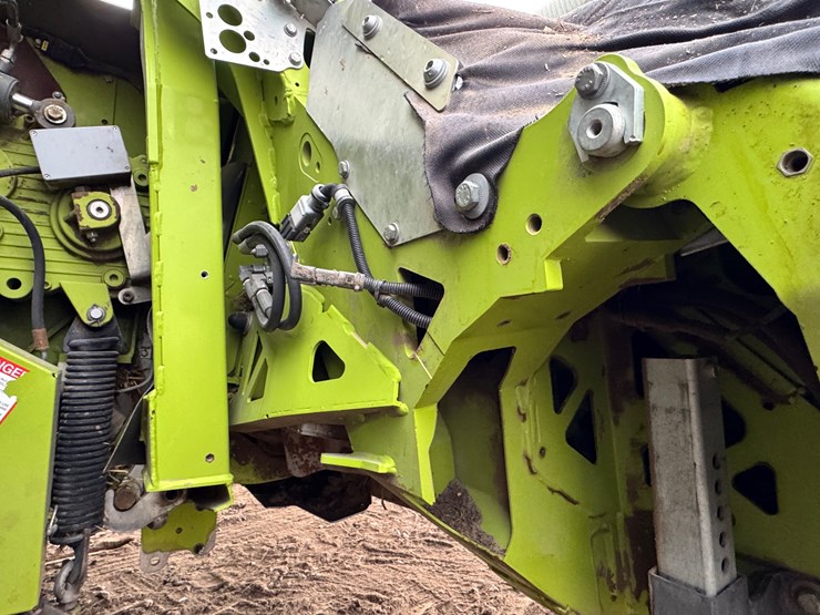 claas-orbis-750-image-23