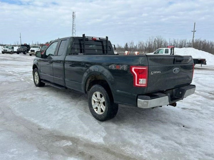 2016-ford-f150-xlt-image-8