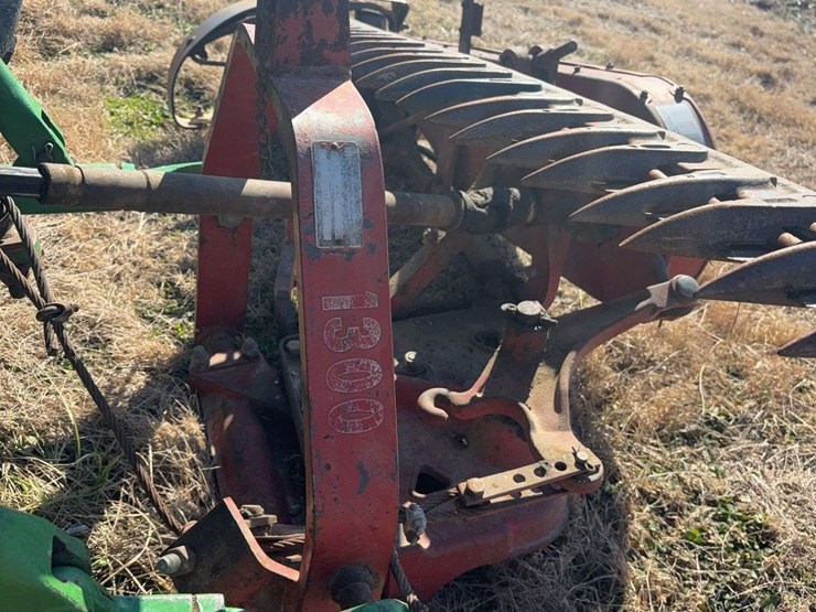 international-1300-image-5