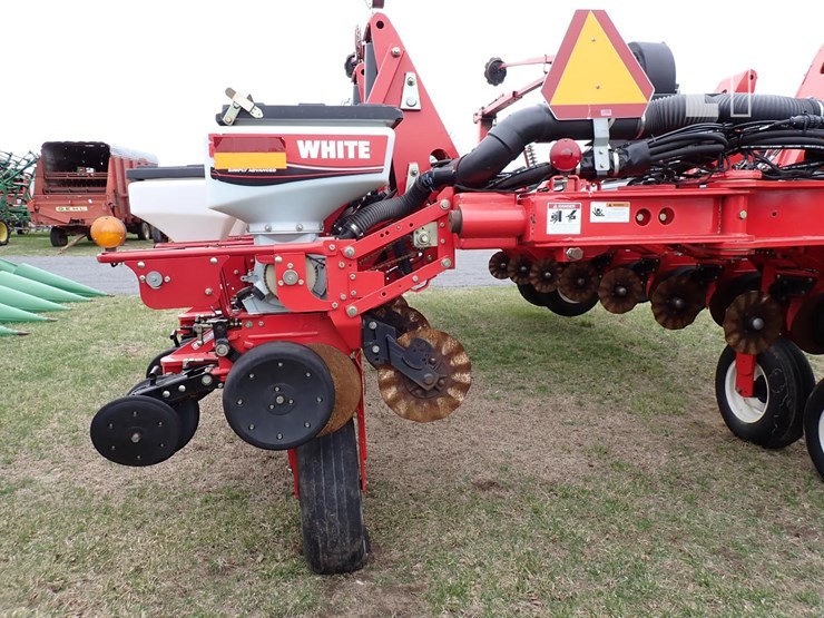 2007-white-8186-image-9