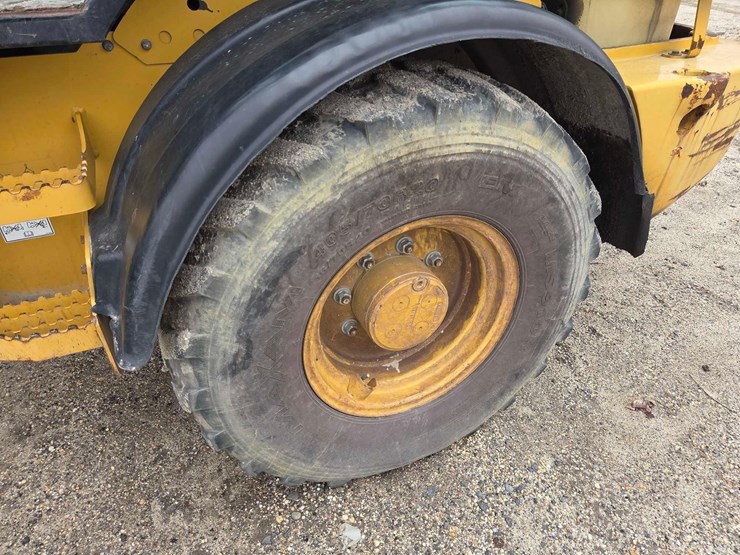 2017-caterpillar-908h2-image-9