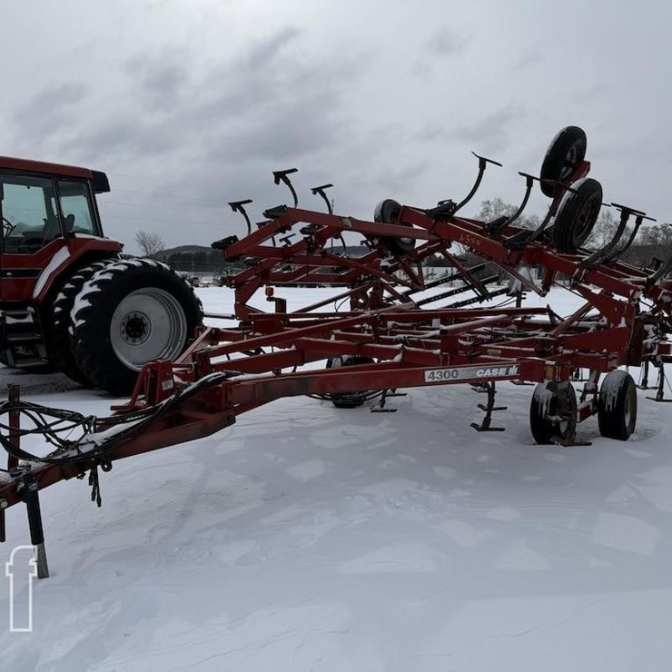 CASE IH 4300