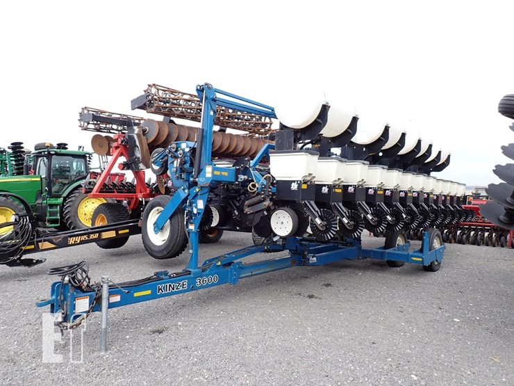 kinze-3600-image-1