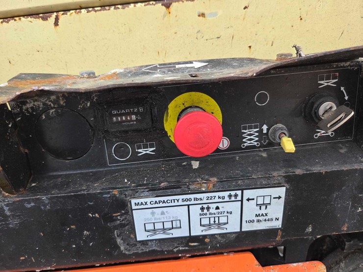 2017-jlg-1932r-image-6