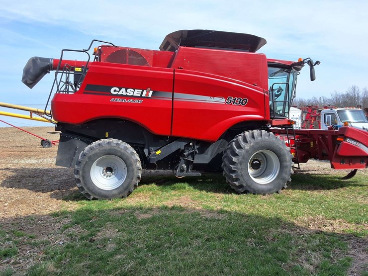 2014-case-ih-5130-image-41
