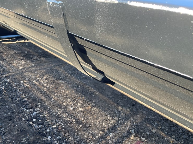 #3005-•-cattle-feed-trough-image-6