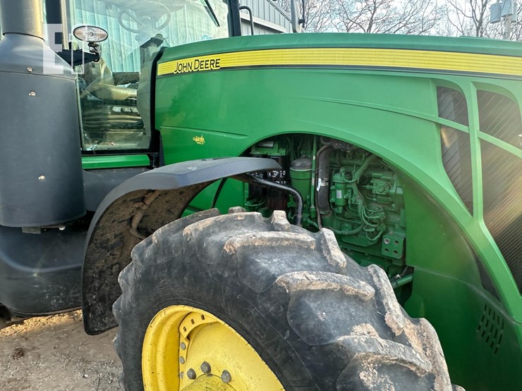john-deere-8260r-image-23