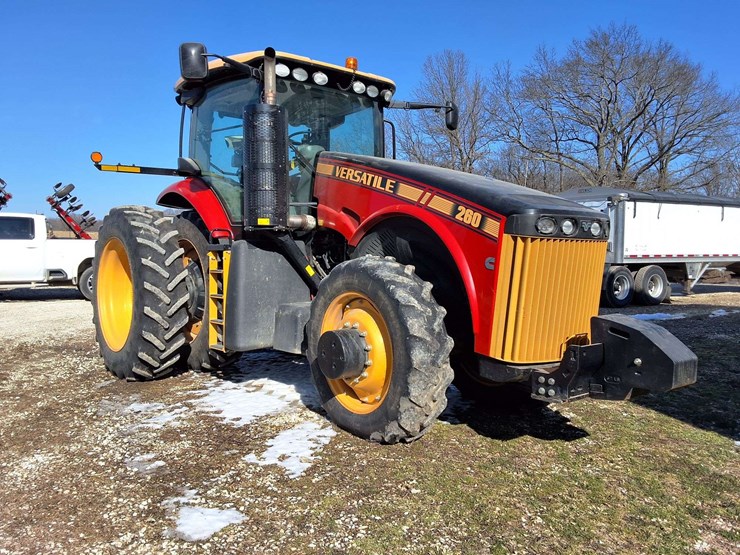 2017-versatile-260-image-7