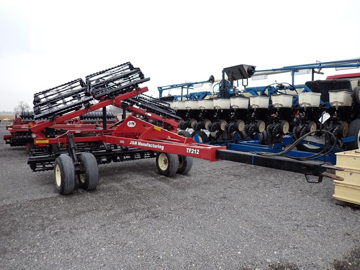 28-j&m-tf212-image-2