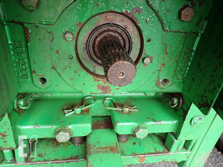john-deere-7130-premium-image-11