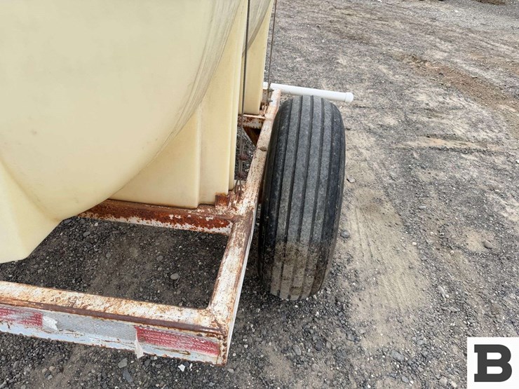 chemigation-trailer-w/-custom-applicator-image-18