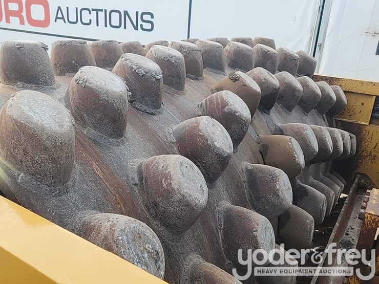 2011-caterpillar-cp74-image-14