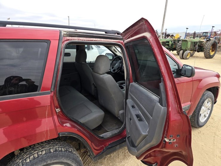 2006-jeep-grand-cherokee-laredo-image-8