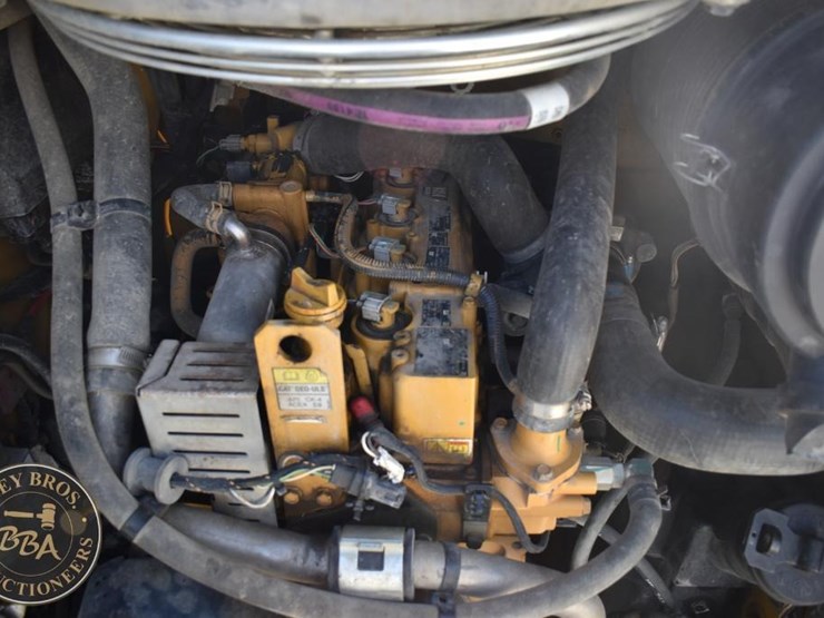 2017-caterpillar-289d-image-37