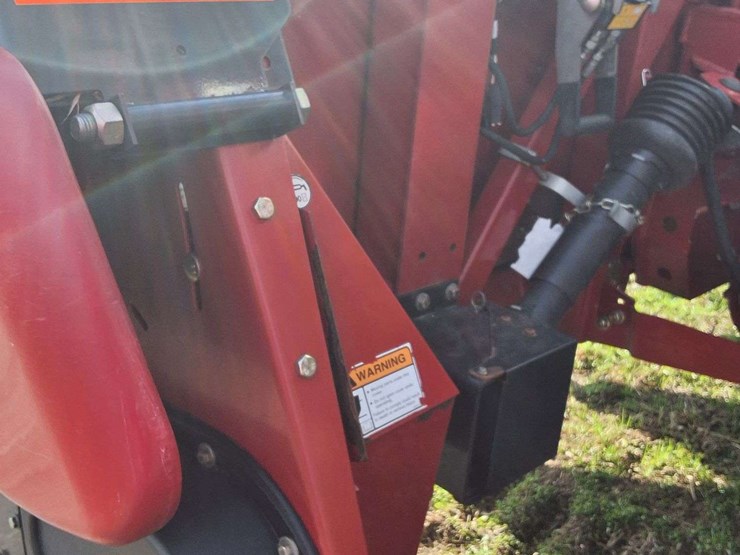 2014-case-ih-5130-image-27