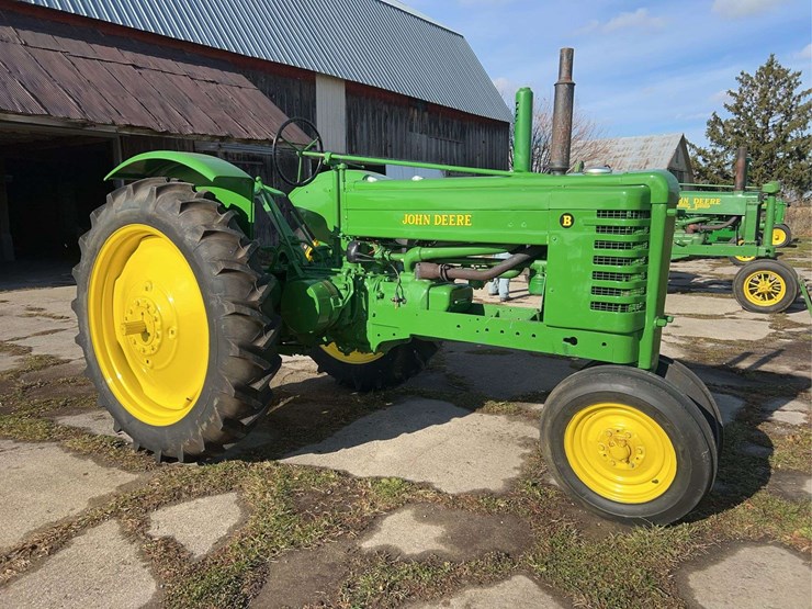 john-deere-model-b-image-1