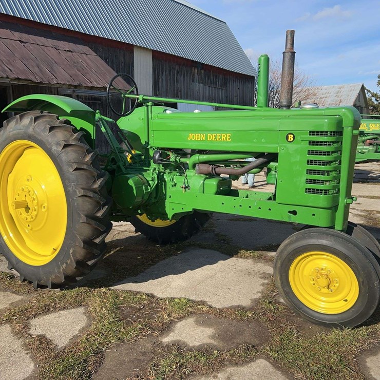 JOHN DEERE MODEL B